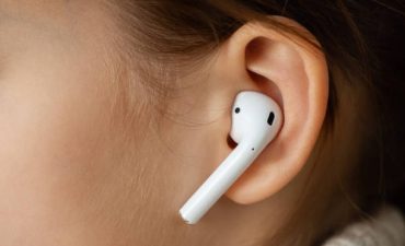 Why Accuracy Defines Best Translation Earbuds 2026